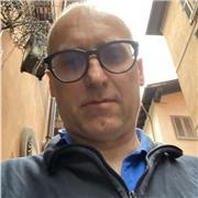 Laureato in filosofia mi offro per lezioni a ragazzi delle scuole superiori essenzialmente a Chiavenna e dintorni ma anche online